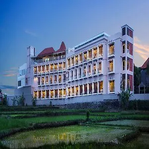 The Evitel Resort Ubud 3*,