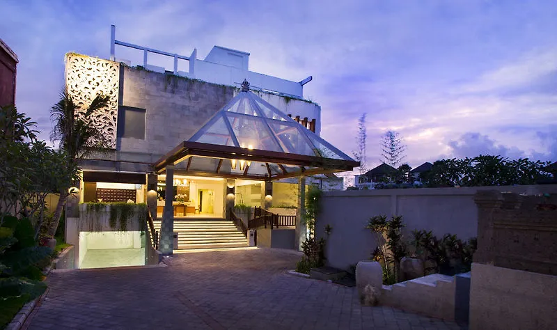 The Evitel Resort Ubud 3*,